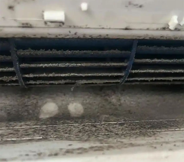 鄯善空调吹的风有股烧焦味是怎么回事